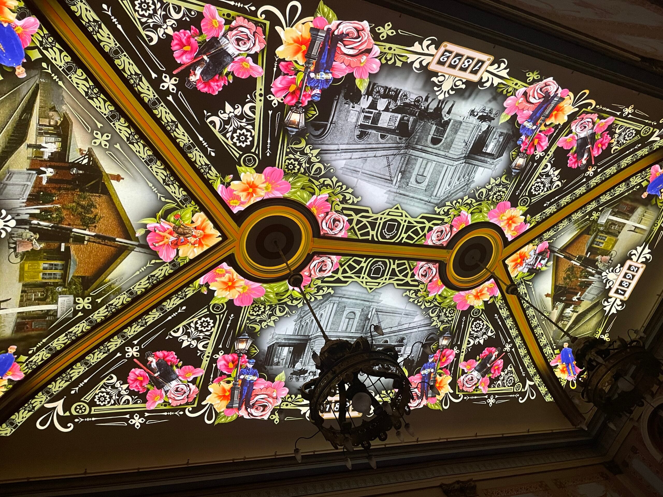 Plafondprojectie in het spoorwegmuseum foto 4