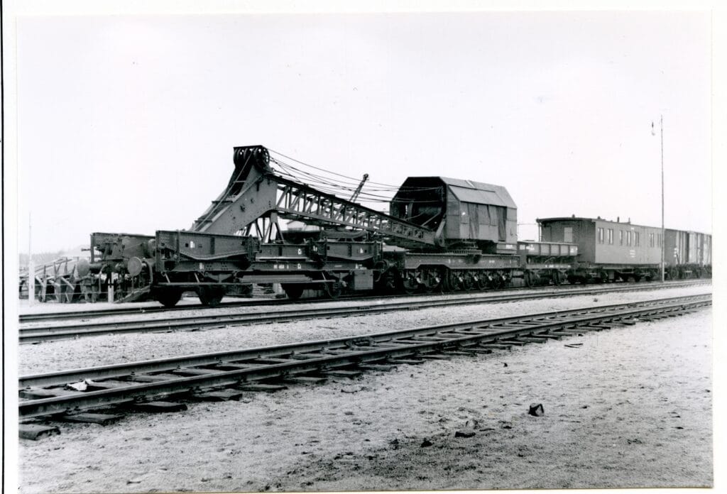 Figee ongevallenkraan NS 356 in 1955 Eindhoven