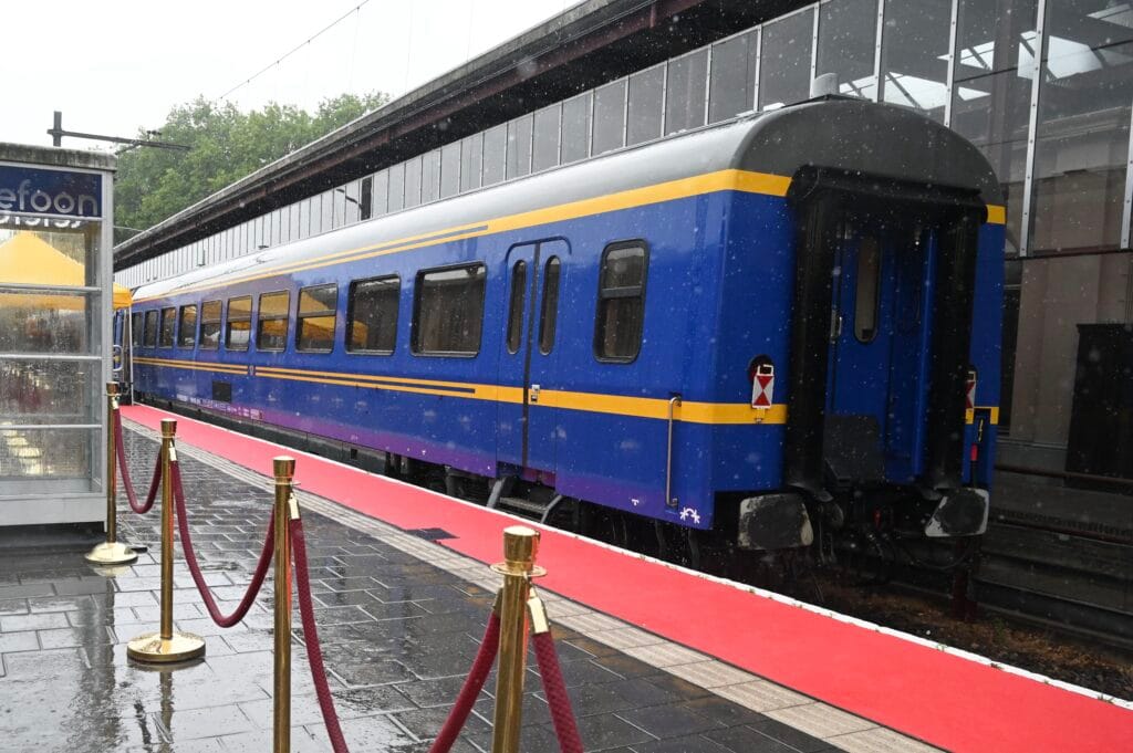 Het koninklijke rijtuig SR10 foto 4